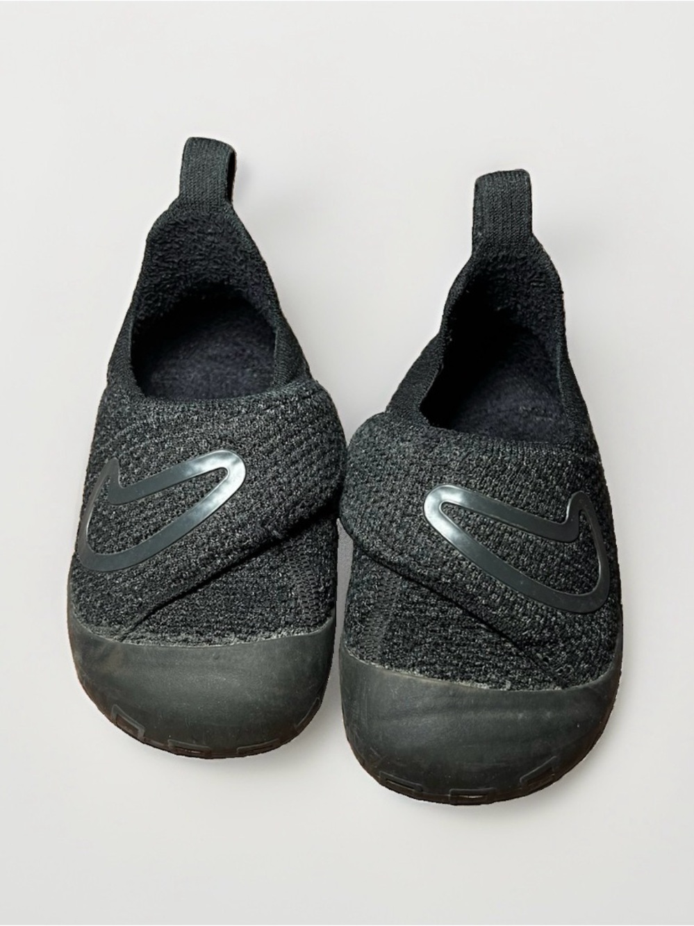Nike Swoosh 1 Little Kids Size 7 Slip-On Athletic Shoes - Black - APMA approved